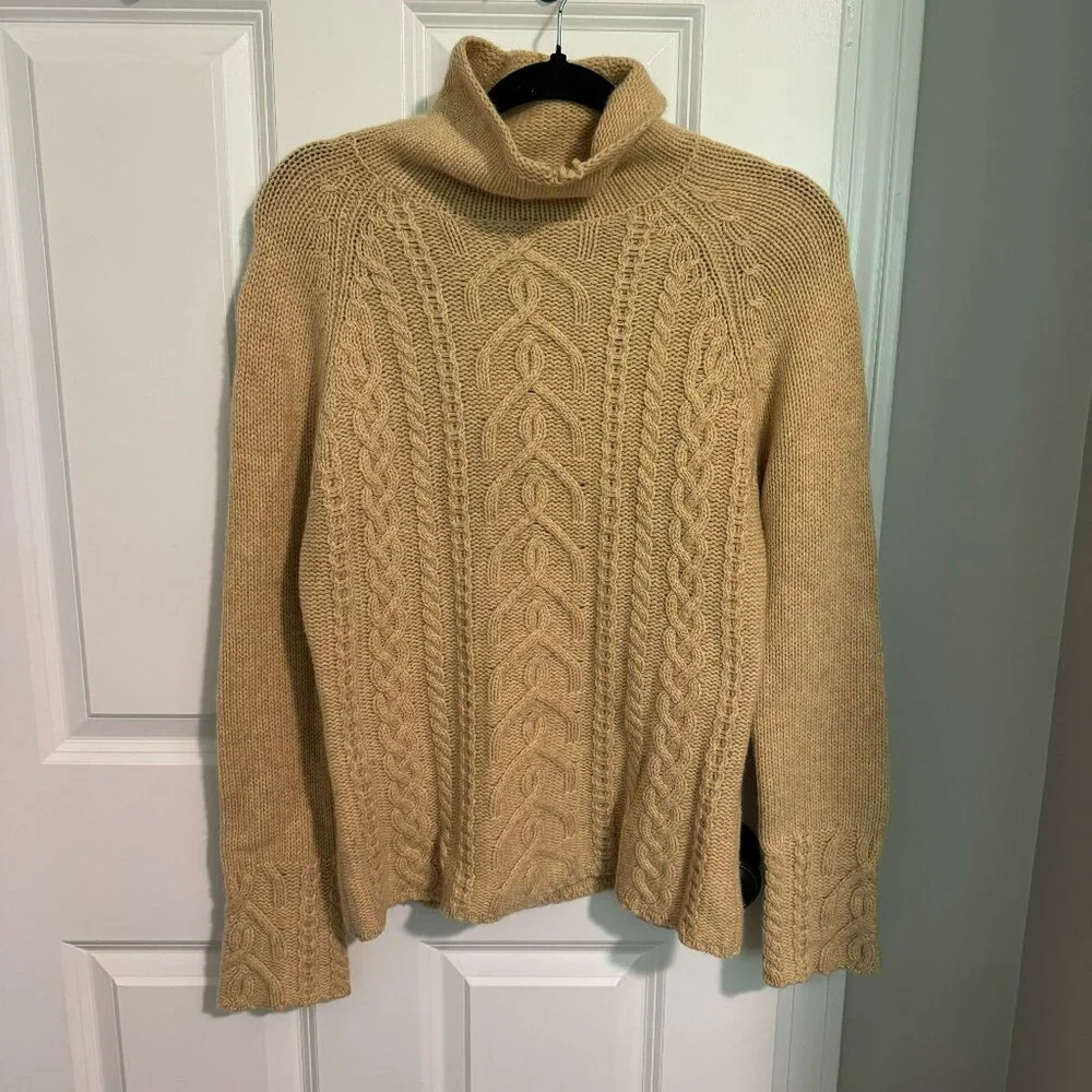 Maxwell & Co Cape Cod Tan Pullover Cable Knit Sweater -‎ Size Small